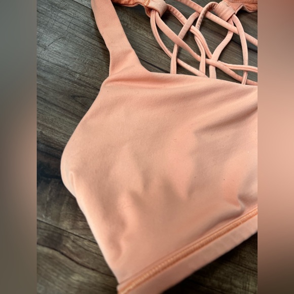 Very Well Loved Lululemon Free to Be Sports Bra - Picture 7 of 7